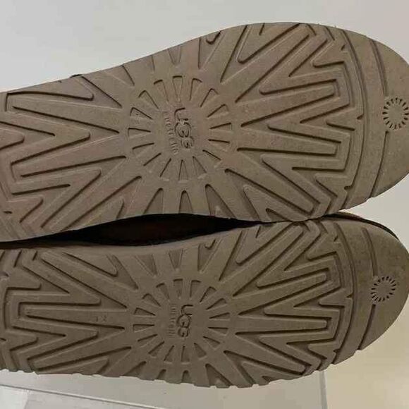 UGG Blaise Chesnut Brown Shearling Sheepskin Boots Size 7 - Picture 5 of 9